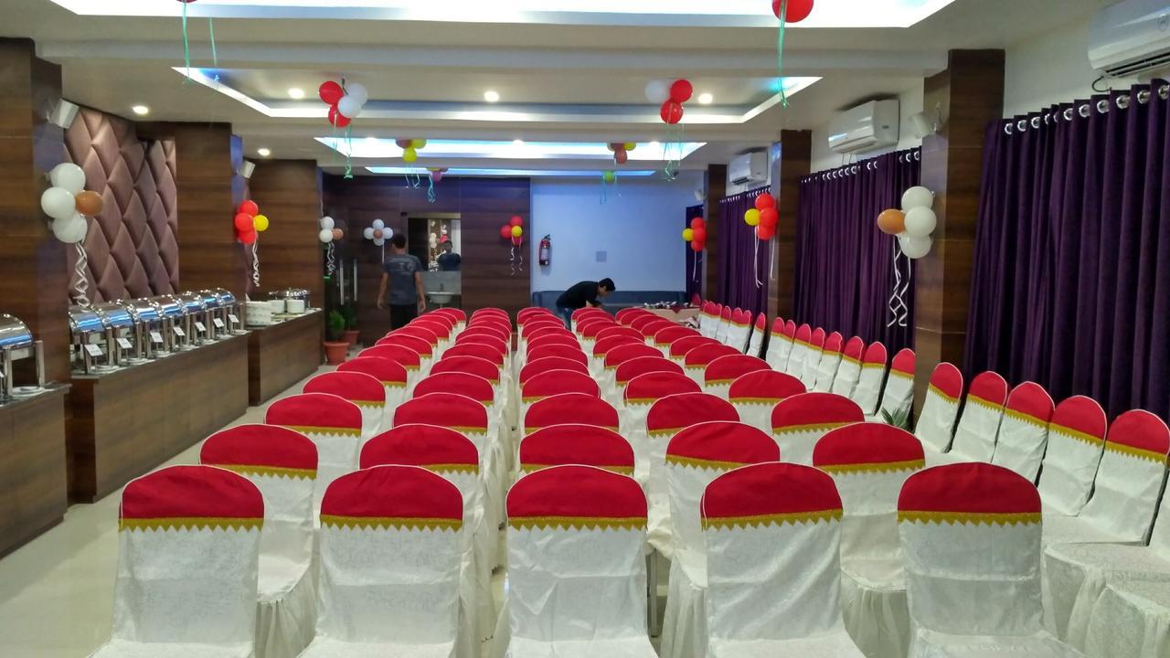 Hotel Grand Palace Jorhat Exterior photo