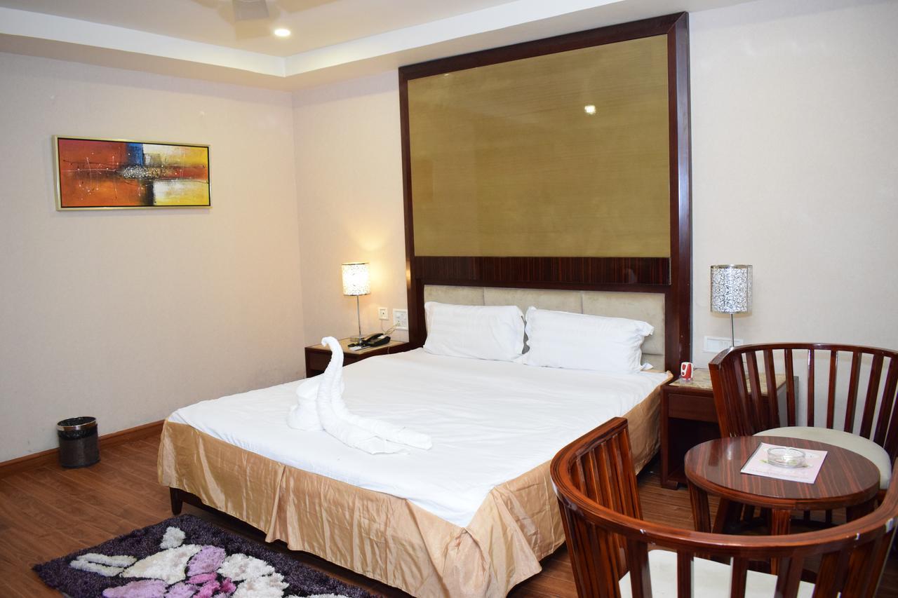 Hotel Grand Palace Jorhat Exterior photo