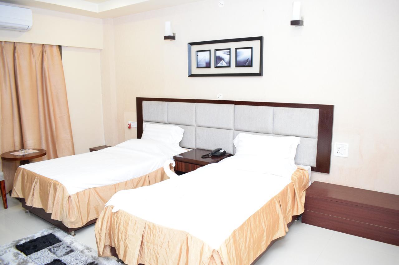 Hotel Grand Palace Jorhat Exterior photo