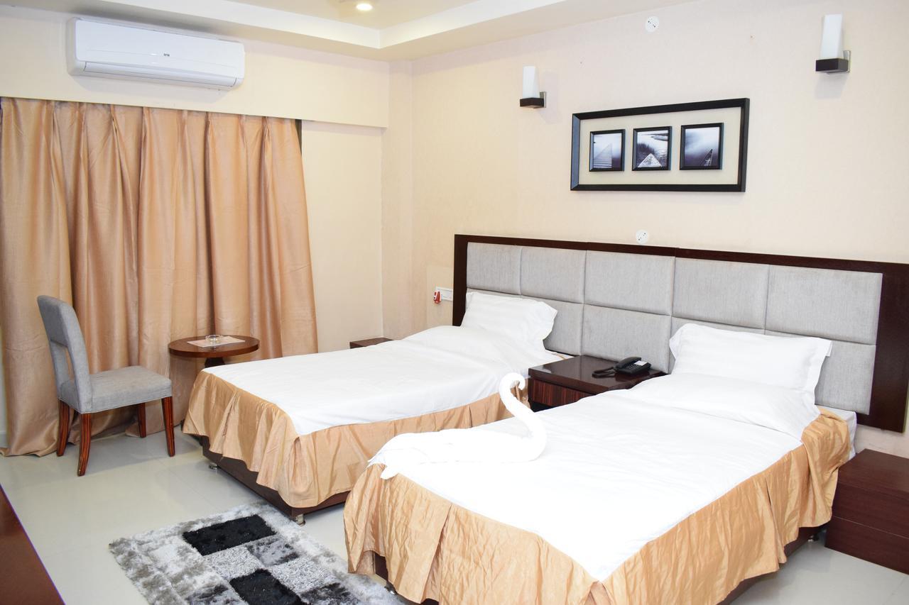 Hotel Grand Palace Jorhat Exterior photo