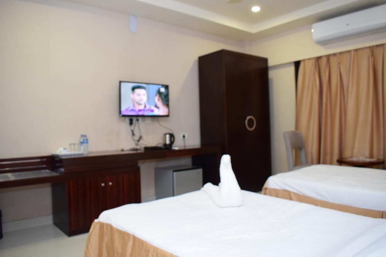 Hotel Grand Palace Jorhat Exterior photo