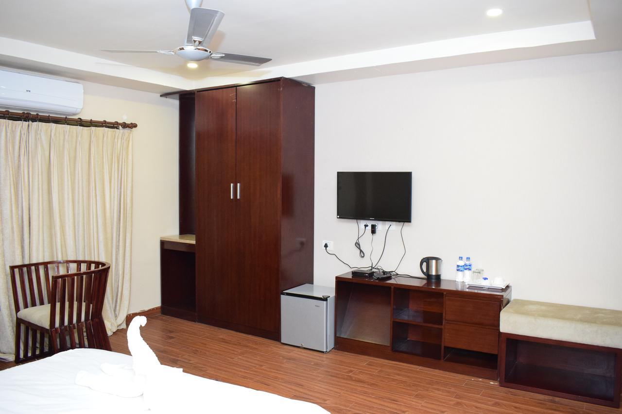 Hotel Grand Palace Jorhat Exterior photo