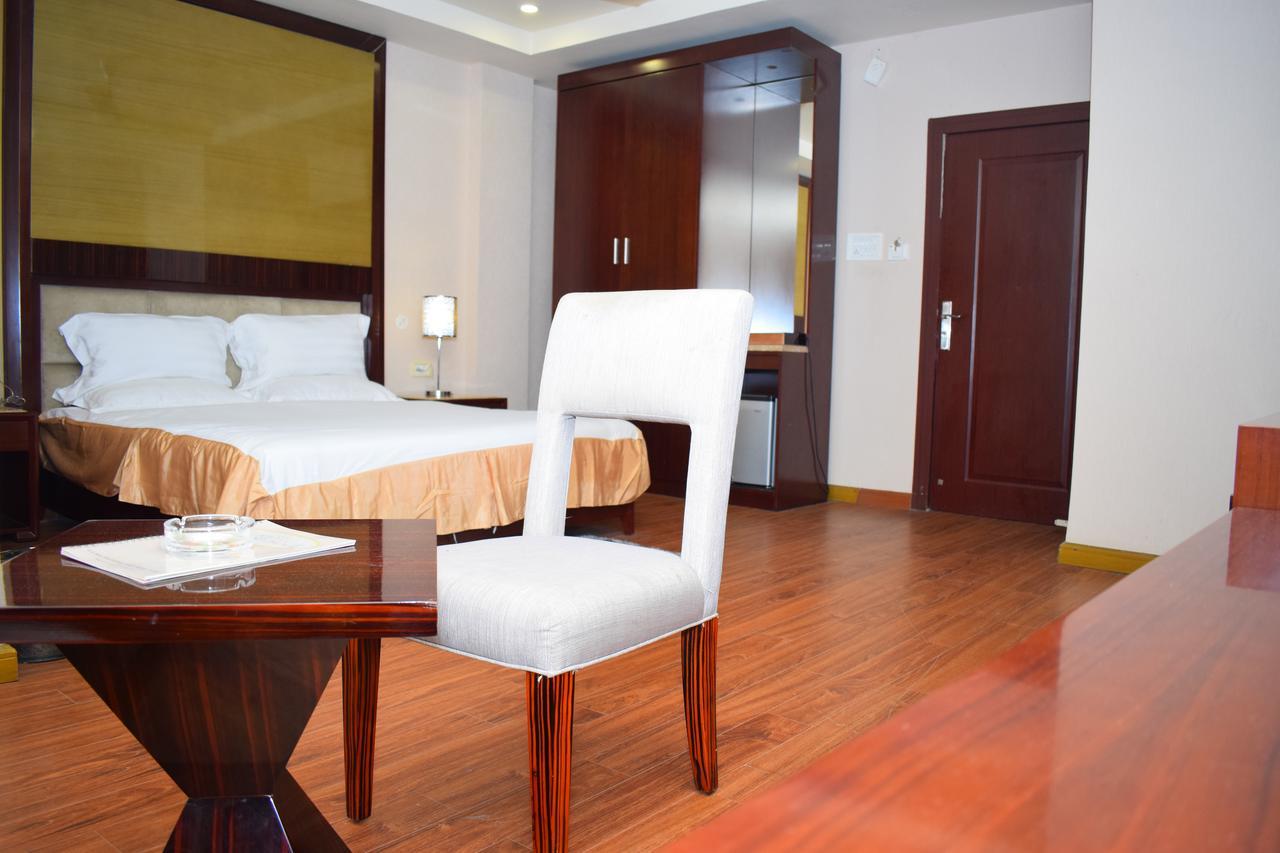 Hotel Grand Palace Jorhat Exterior photo